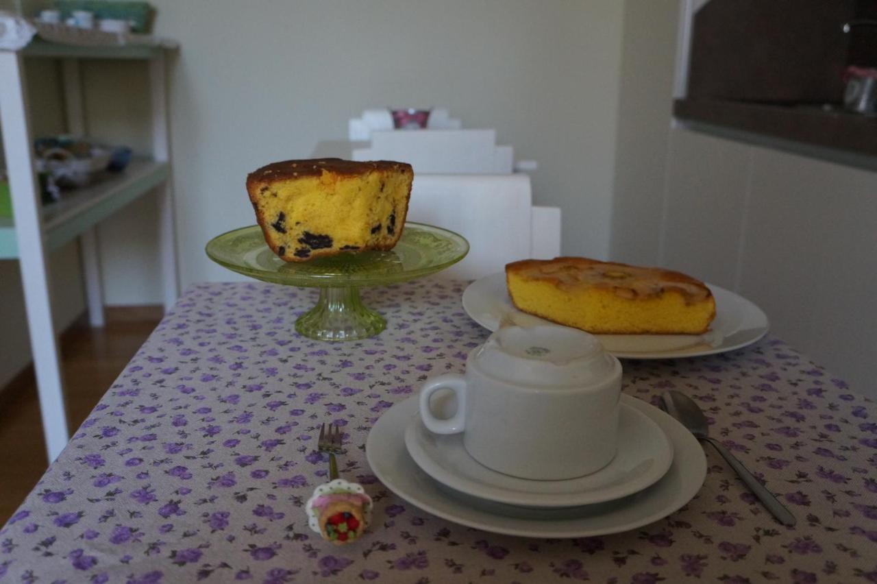 Il Vicolo 48 Bed & Breakfast เปซาโร ภายนอก รูปภาพ